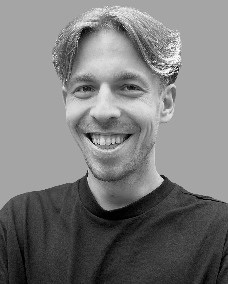 Mateusz Starosta, Senior Graphic Designer
